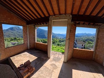 Maison de 3 chambres à vendre à Podenzana