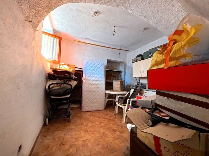 Image No.14-2 Bed House for sale