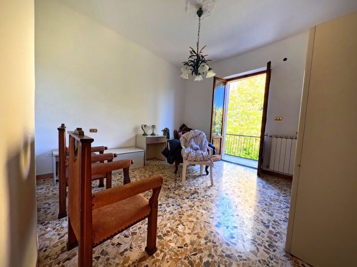 Image No.23-2 Bed House for sale