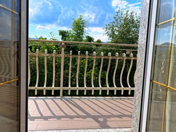 Image No.19-2 Bed House for sale