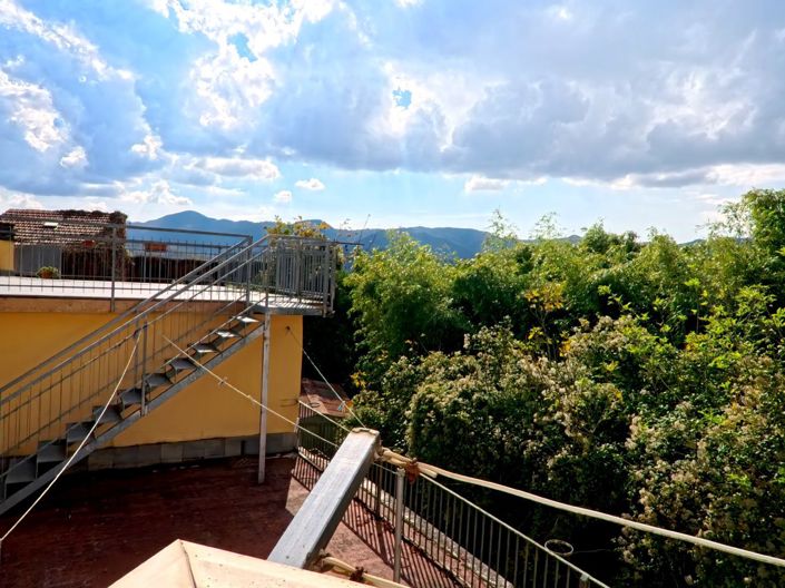 Image No.20-2 Bed House for sale