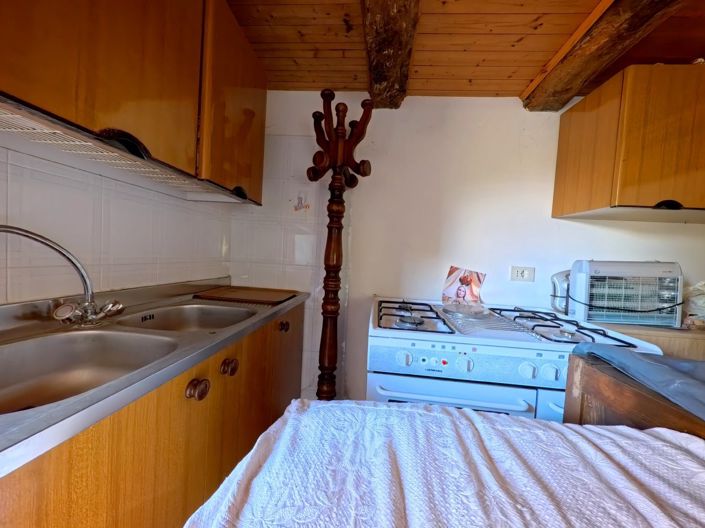 Image No.21-2 Bed House for sale