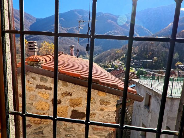 Image No.21-2 Bed House for sale