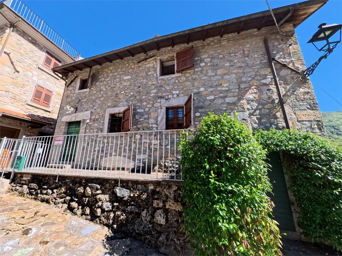 Image No.11-3 Bed House for sale