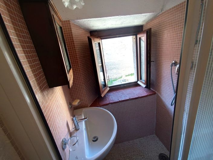 Image No.25-3 Bed House for sale