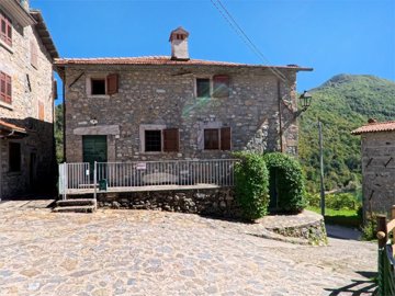 vendita-propriet-indipendente-lucca-rif-vgl-1