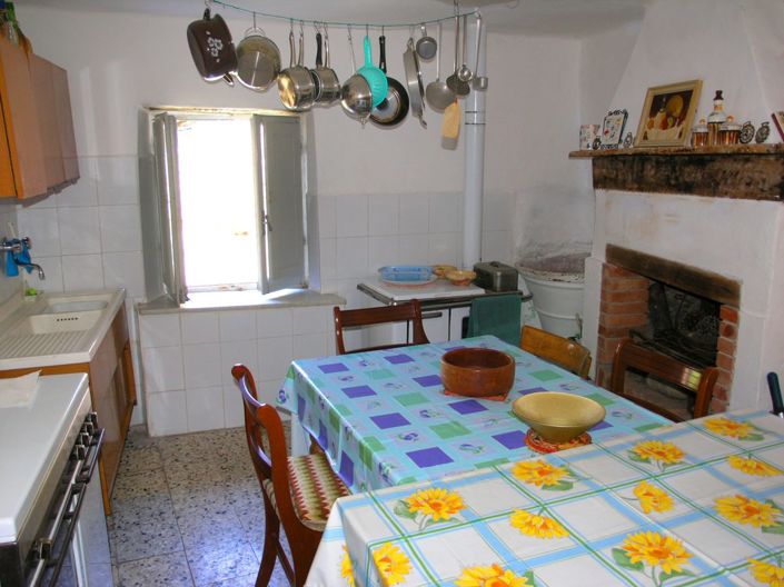 Image No.9-3 Bed House for sale