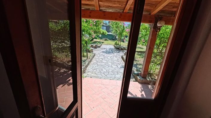 Image No.22-19 Bed House for sale