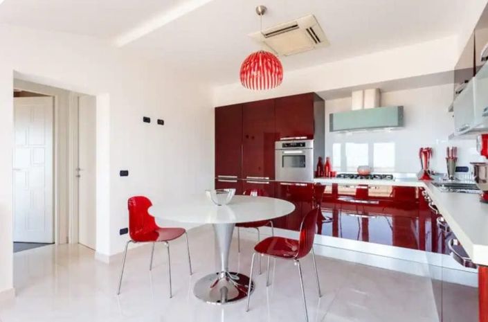 Image No.12-3 Bed House for sale