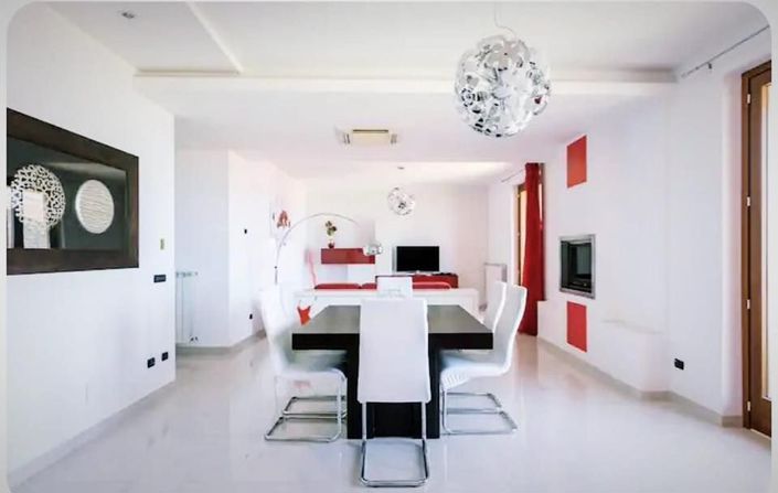 Image No.16-3 Bed House for sale