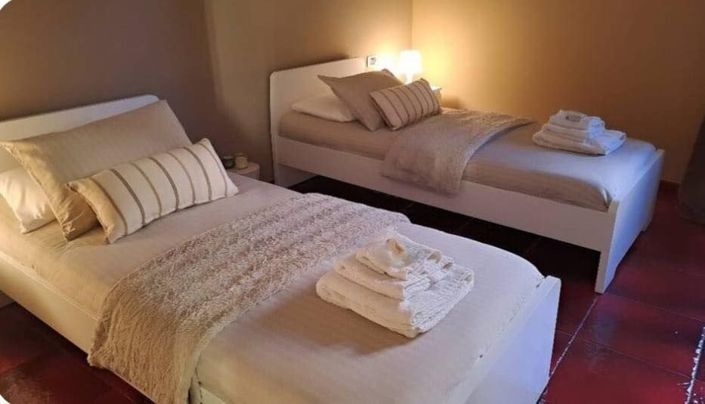 Image No.21-3 Bed House for sale