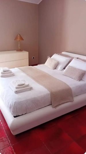 Image No.22-3 Bed House for sale