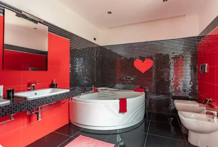 Image No.25-3 Bed House for sale