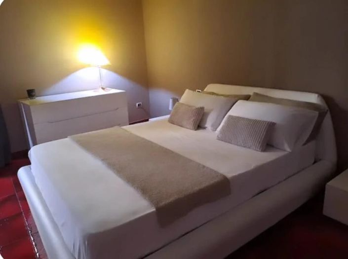 Image No.27-3 Bed House for sale