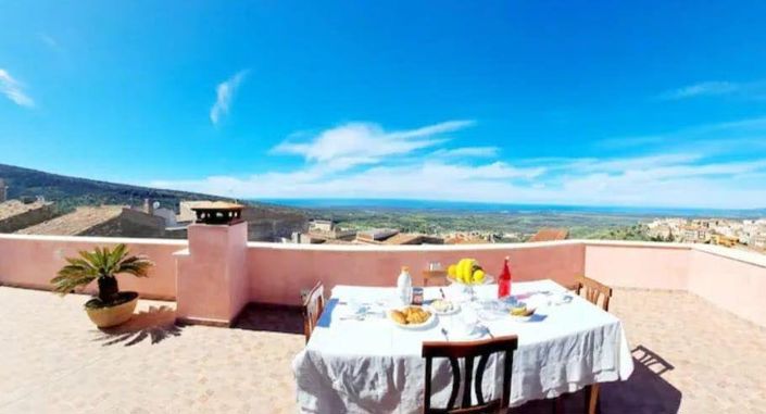 Image No.6-3 Bed House for sale