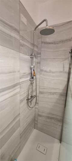 Image No.27-3 Bed House for sale