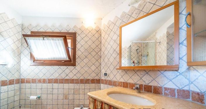 Image No.27-3 Bed House for sale