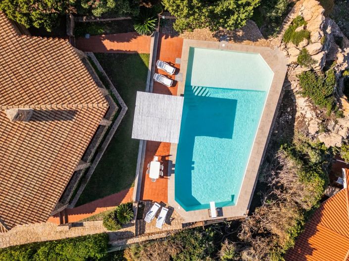 Image No.8-5 Bed House for sale