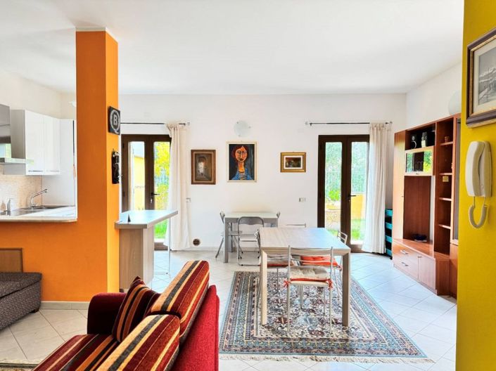 Image No.11-4 Bed House for sale