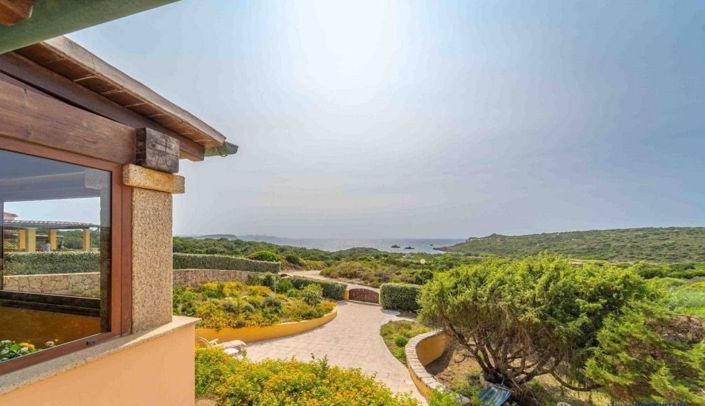 Image No.12-10 Bed House for sale