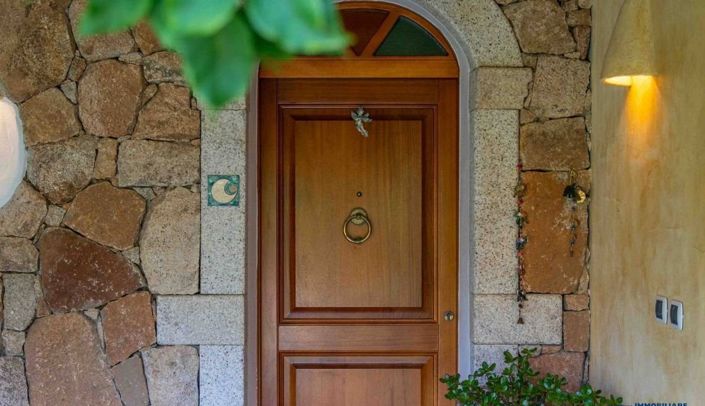 Image No.14-10 Bed House for sale