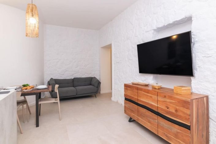 Image No.13-2 Bed Apartment for sale