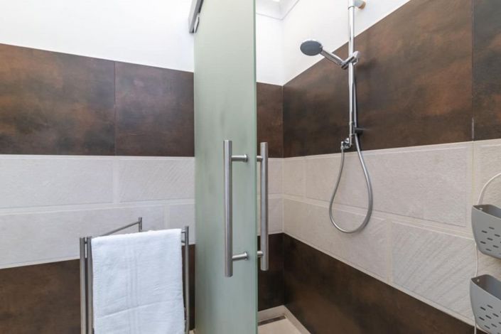 Image No.25-2 Bed Apartment for sale