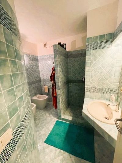 Image No.23-3 Bed Apartment for sale