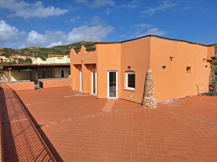 Image No.10-2 Bed House for sale