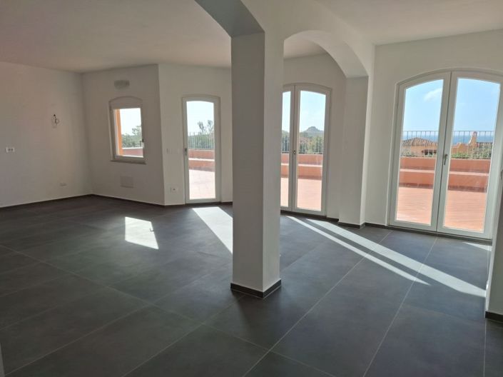 Image No.16-2 Bed House for sale