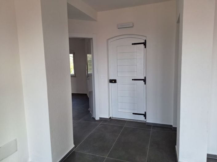 Image No.19-2 Bed House for sale