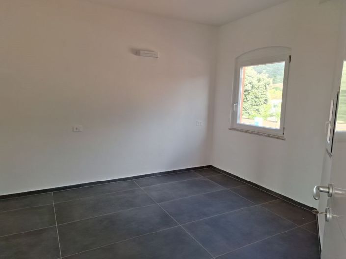 Image No.22-2 Bed House for sale