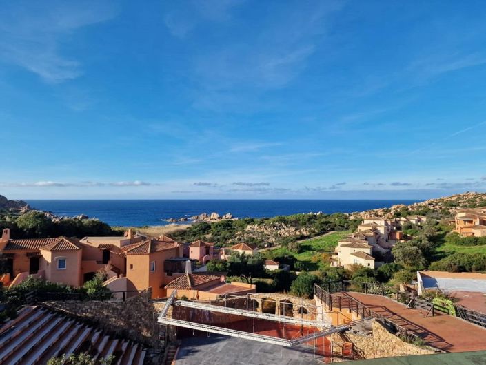 Image No.5-2 Bed House for sale