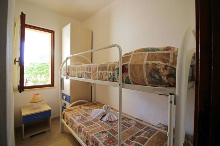 Image No.18-4 Bed House for sale