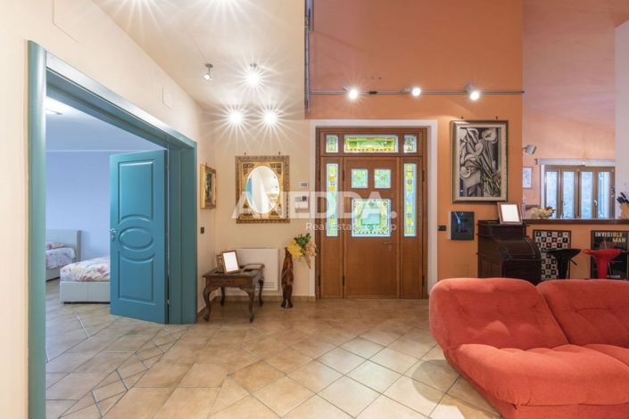 Image No.23-4 Bed House for sale