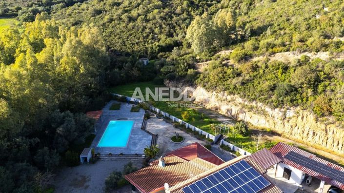 Image No.6-4 Bed House for sale