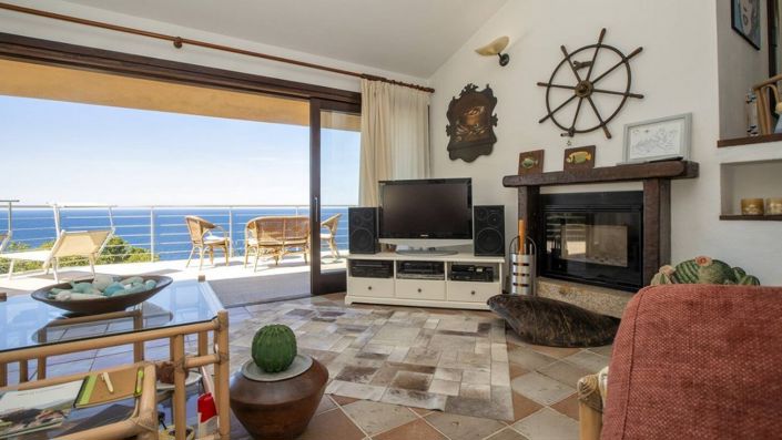 Image No.18-3 Bed House for sale