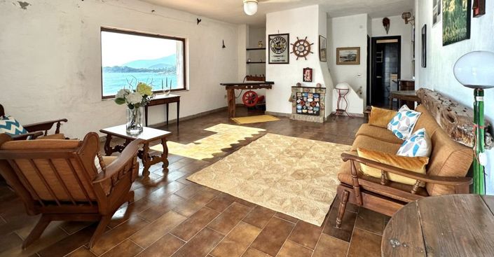 Image No.19-4 Bed House for sale