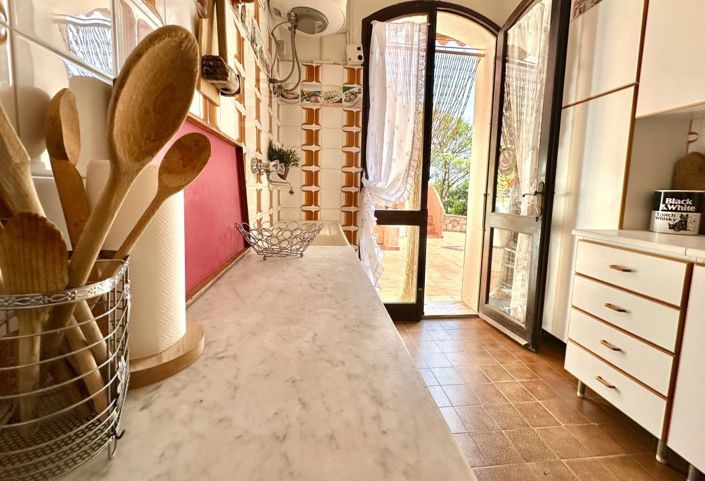 Image No.20-4 Bed House for sale