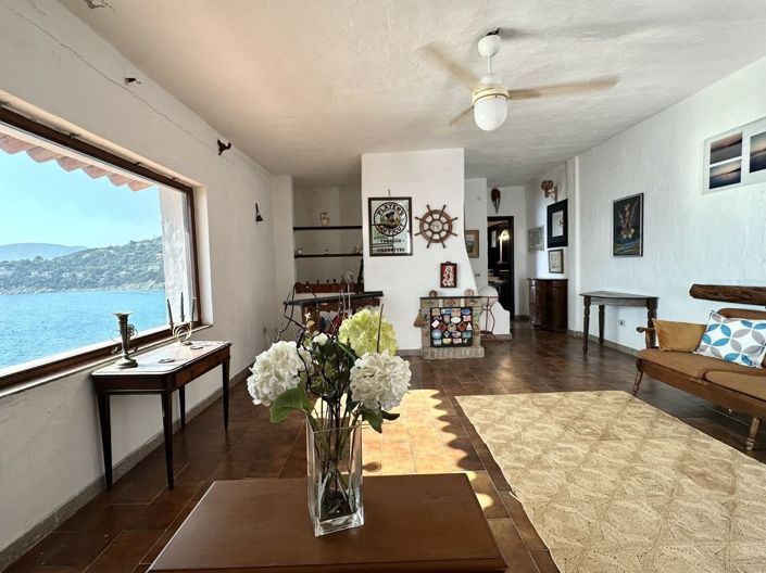 Image No.22-4 Bed House for sale