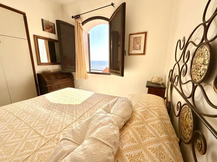 Image No.23-4 Bed House for sale