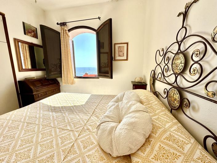 Image No.26-4 Bed House for sale