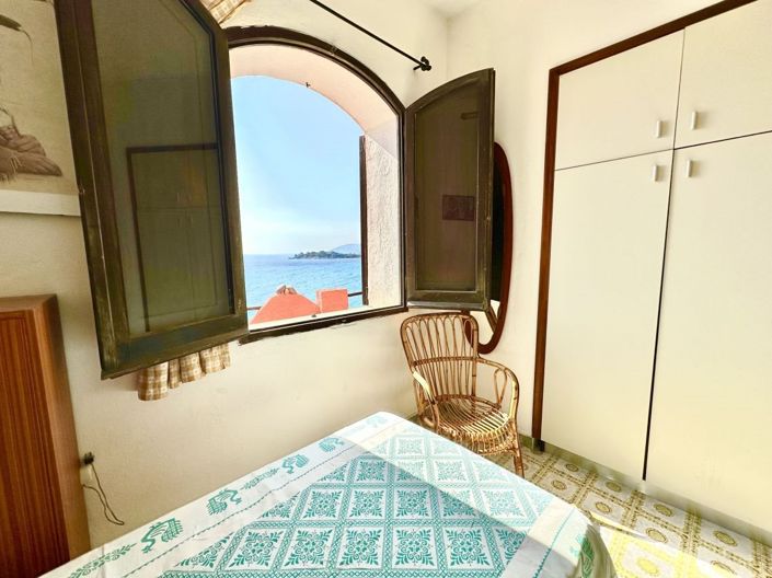 Image No.29-4 Bed House for sale