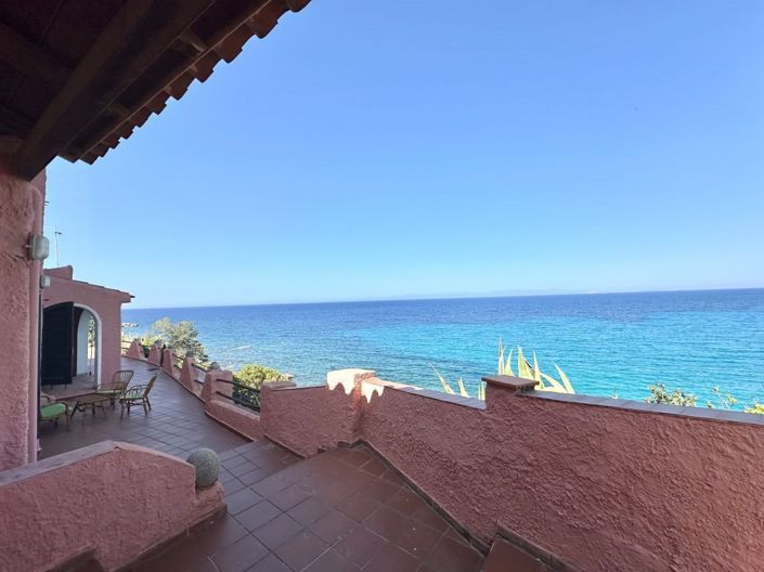 Image No.7-4 Bed House for sale