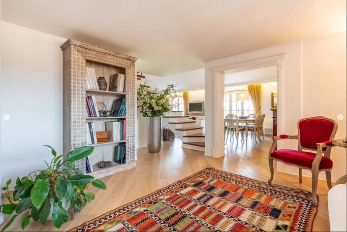 Image No.21-7 Bed House for sale