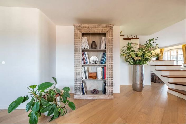 Image No.22-7 Bed House for sale