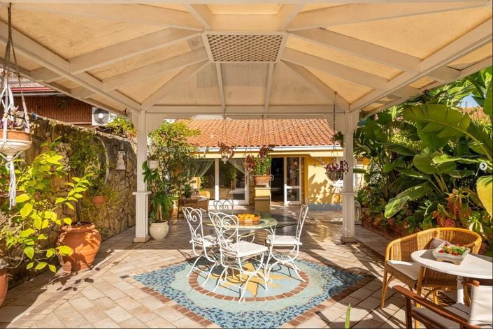 Image No.7-7 Bed House for sale