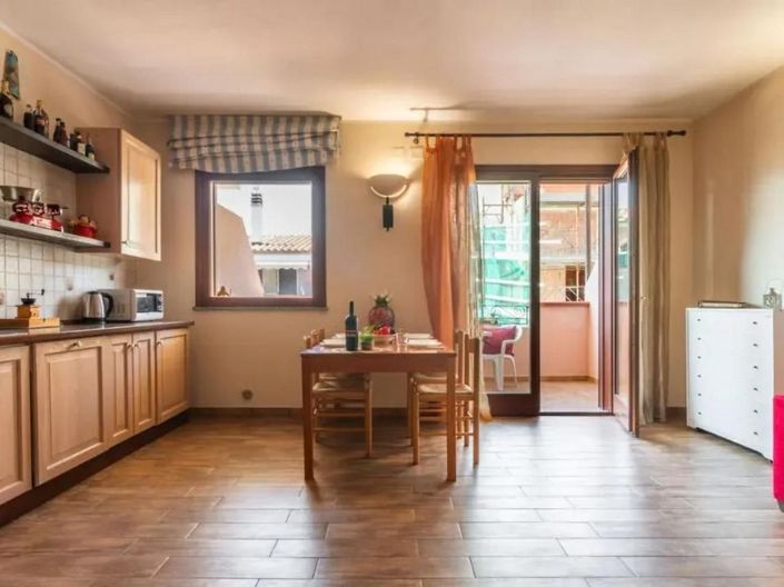 Image No.12-2 Bed Apartment for sale