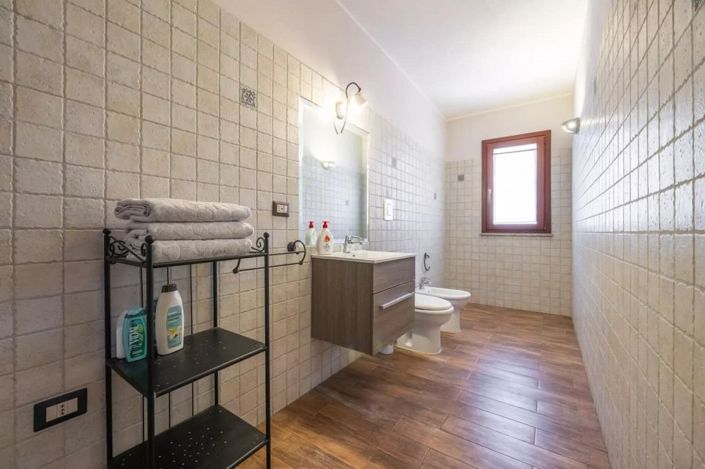 Image No.26-2 Bed Apartment for sale