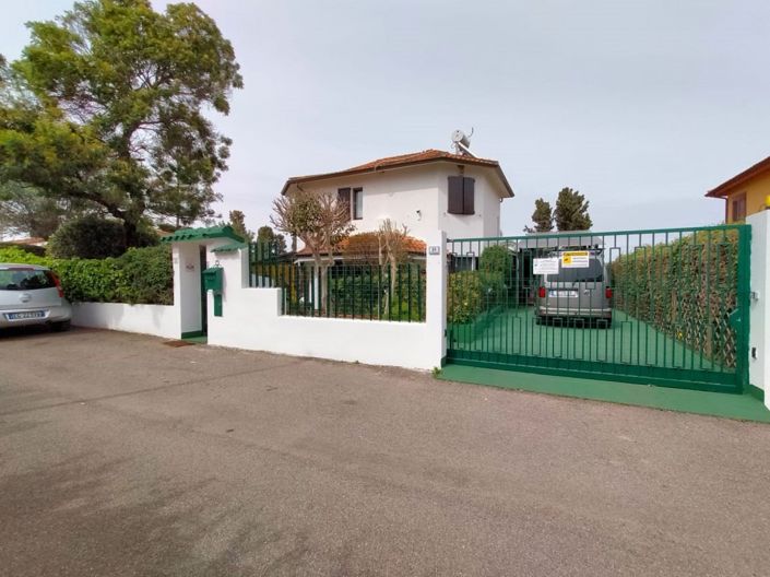 Image No.3-Maison de 5 chambres à vendre à Capoterra